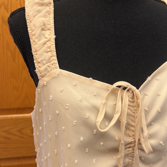 Dress - Picture 2 of 4